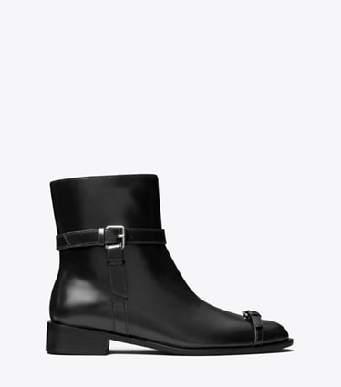 Tory Burch 黒 25から26センチの方 百貨店ノードストロームで