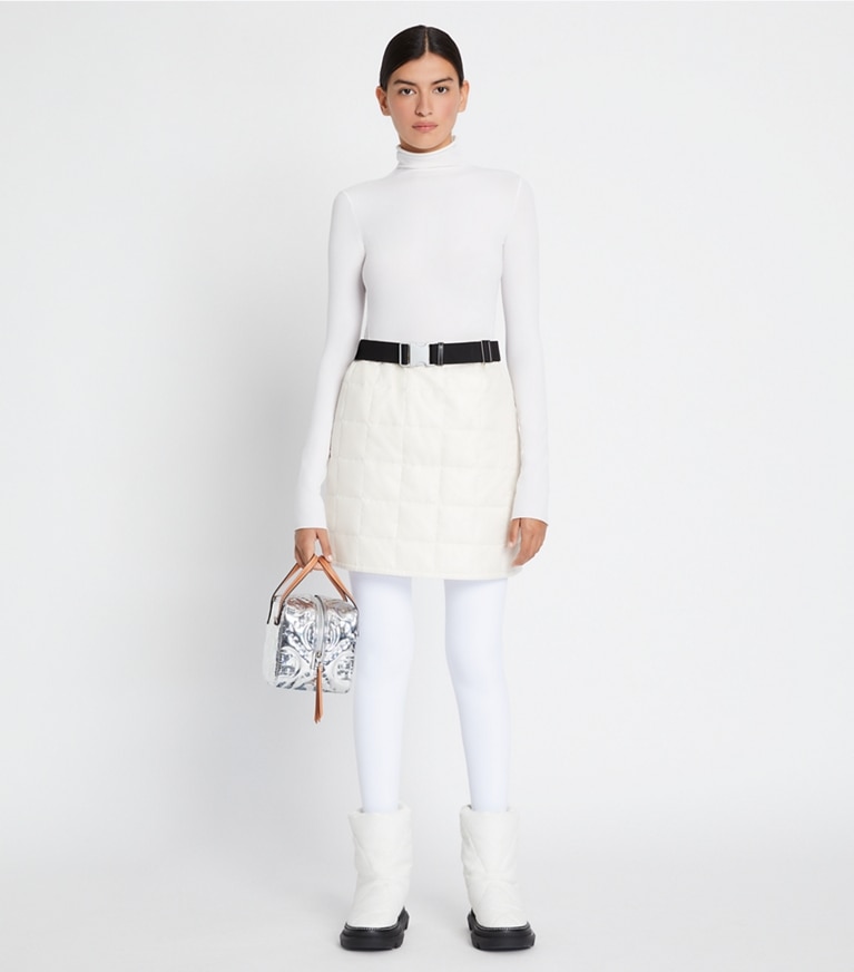 Tory Sport designer oberteile Nahtloses, hauchdünnes Langarmshirt mit Stehkragen in Optic White front