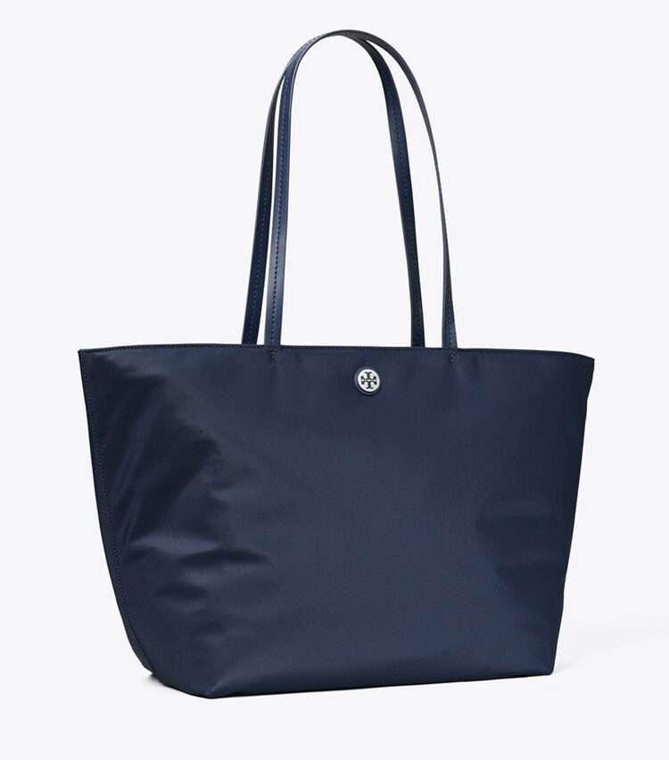 Tory Burch designer トートバッグ ナイロン トートバッグ in Tory Navy angle