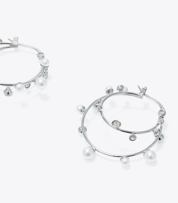 Tory Burch designer orecchini Orecchino a cerchio doppio con cristalli in Tory Silver / Pearl / Crystal dettaglio