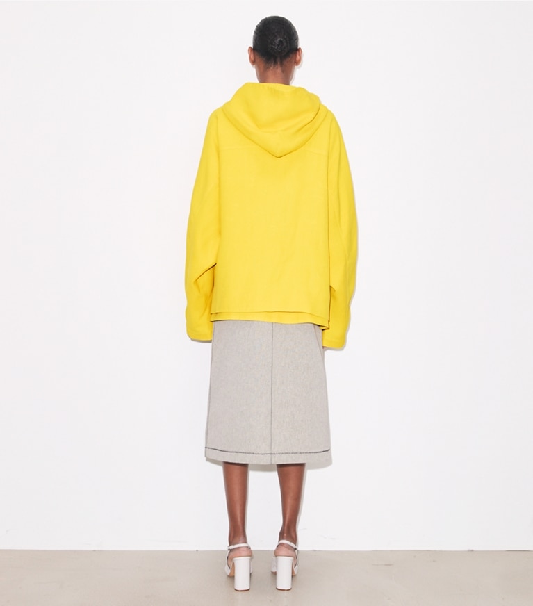 Tory Burch designer jacken Oversize-Canvasjacke in Banana on model back
