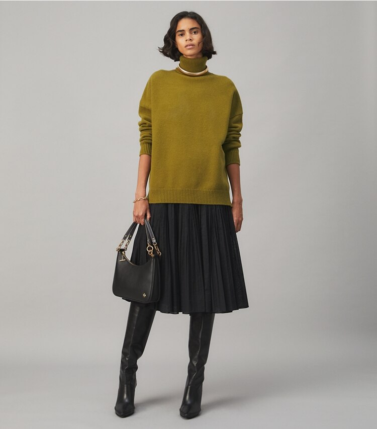 Tory Burch designer sweaters Oversized Turtleneck in HAZEL GREEN on model front