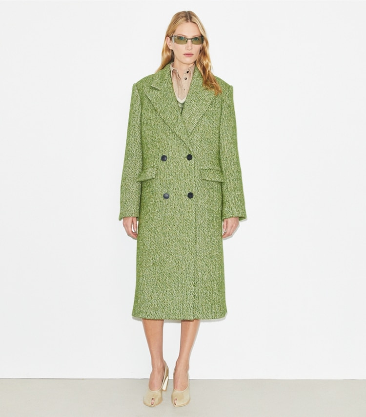 Tory Burch designer coats Oversized Twill Coat in Green Irregular Twill Coating on model front