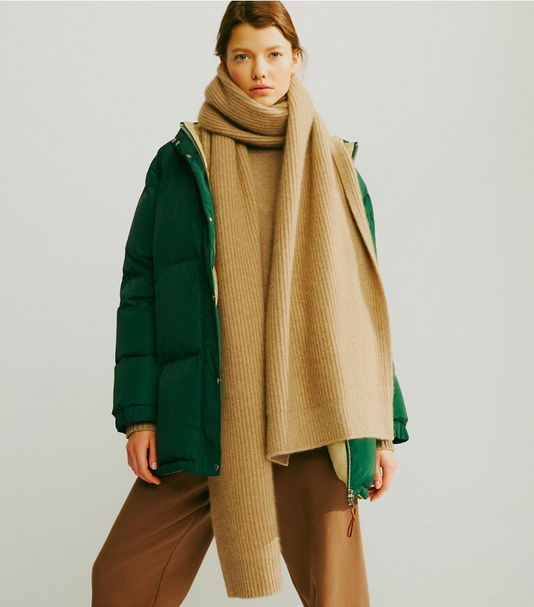 Tory Sport diseñador bufandas Pañuelo extragrande de cachemira acanalada en Natural Heather estudio