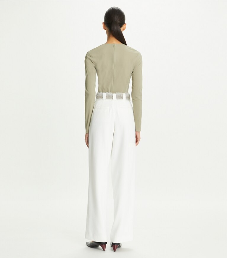 Tory Burch diseñador prendas inferiores Pantalón cargo de sarga en White parte posterior en modelo