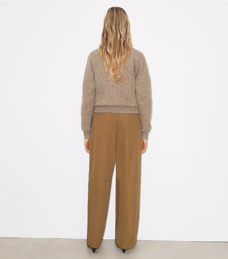 Tory Burch diseñador prendas inferiores Pantalón de algodón de pierna ancha en Caramel parte posterior en modelo