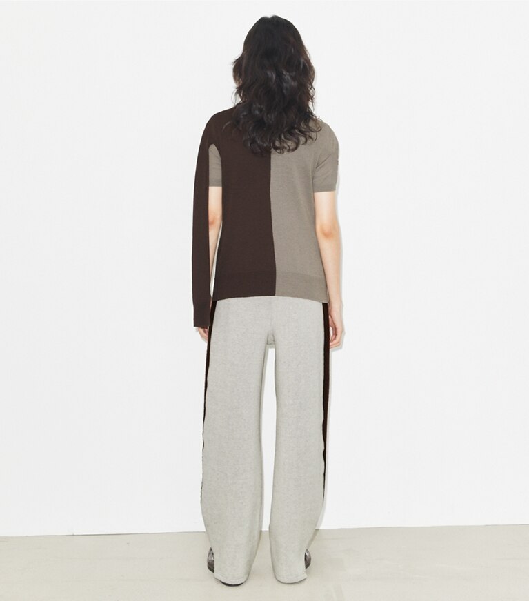Tory Burch diseñador prendas inferiores Pantalón deportivo de jersey japonés en Ivory / Mocha parte posterior en modelo