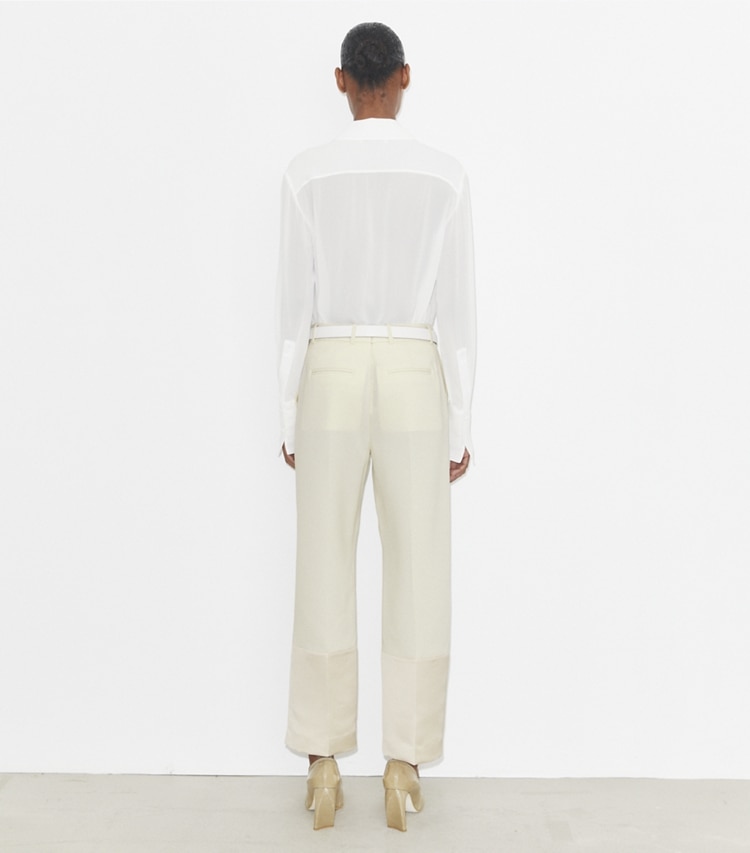 Tory Burch designer bas Pantalon court en crêpe in French Cream on model back