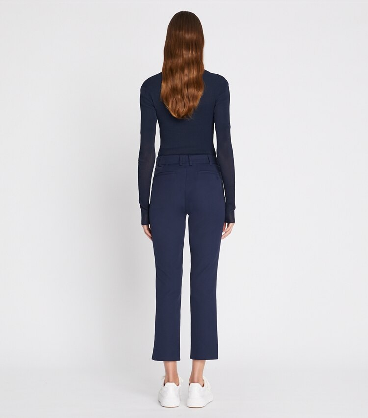 Tory Sport designer bas Pantalon de golf en sergé technique in Tory Navy on model back