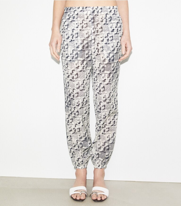Tory Burch designer paréos Pantalon de plage en soie in New Ivory Distressed Pixelated Logo front