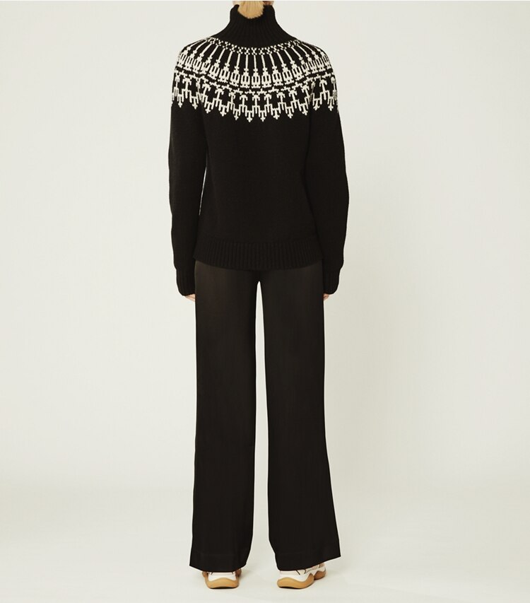 Tory Sport designer bas Pantalon de survêtement en satin in Sport Black on model back