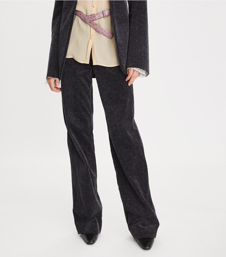 Tory Burch designer bas Pantalon en velours côtelé à jambe large dans Flecked Charcoal supplémentaire sur le modèle