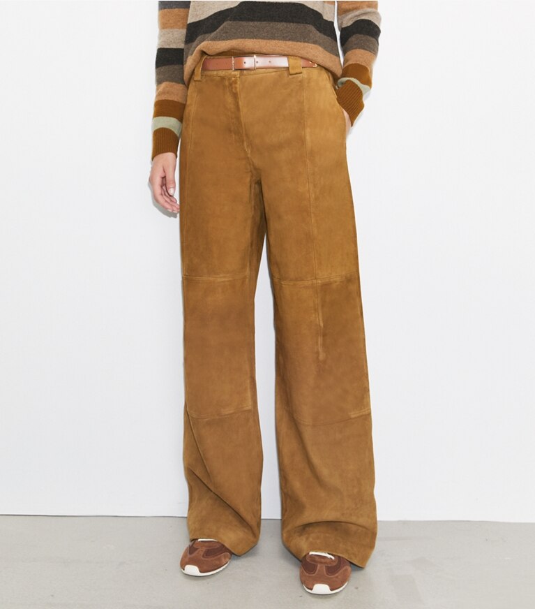 Tory Burch diseñador prendas inferiores Pantalones de gamuza de corte holgado en Hazelnut Suede detalle en modelo
