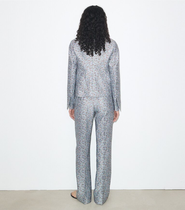 Tory Burch diseñador prendas inferiores Pantalones de jacquard en Blue Floral parte posterior en modelo
