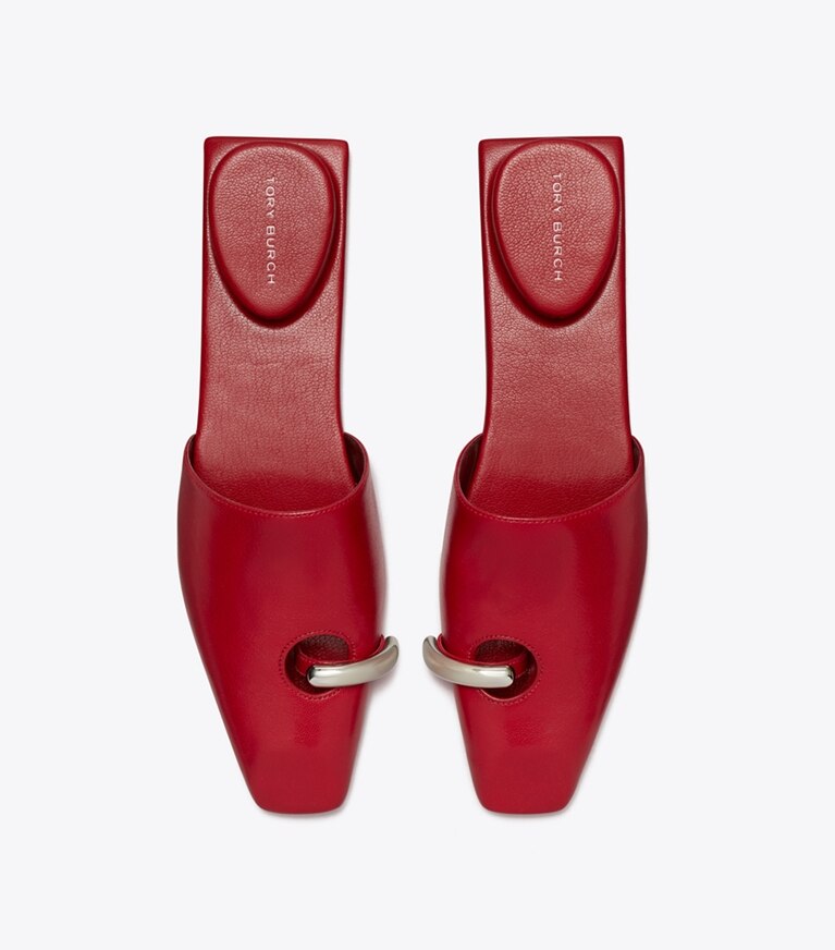 Tory Burch designer loafers Pantolette mit Piercing-Detail in TORY RED / SILVER angle