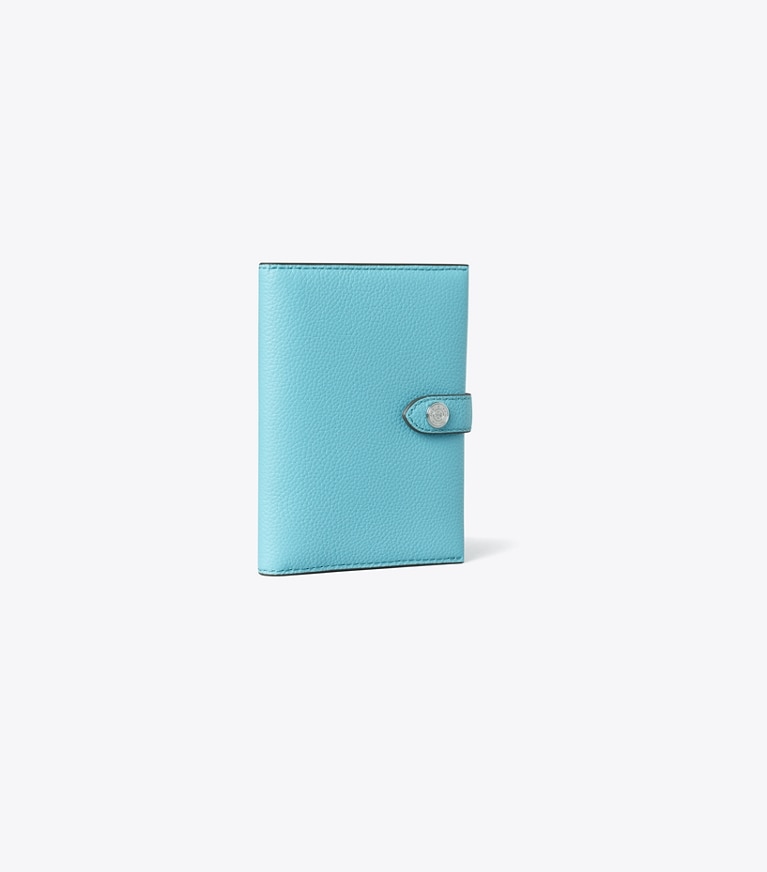 Tory Burch designer トラベルアクセサリー パスポートケース in Soft Turquoise angle