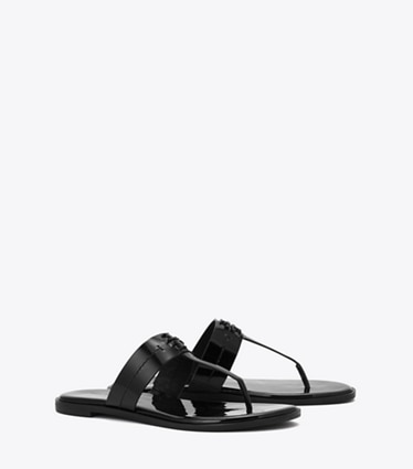 Tory Burch designer サンダル パテントレザー フラットサンダル in Perfect Black / Perfect Black angle