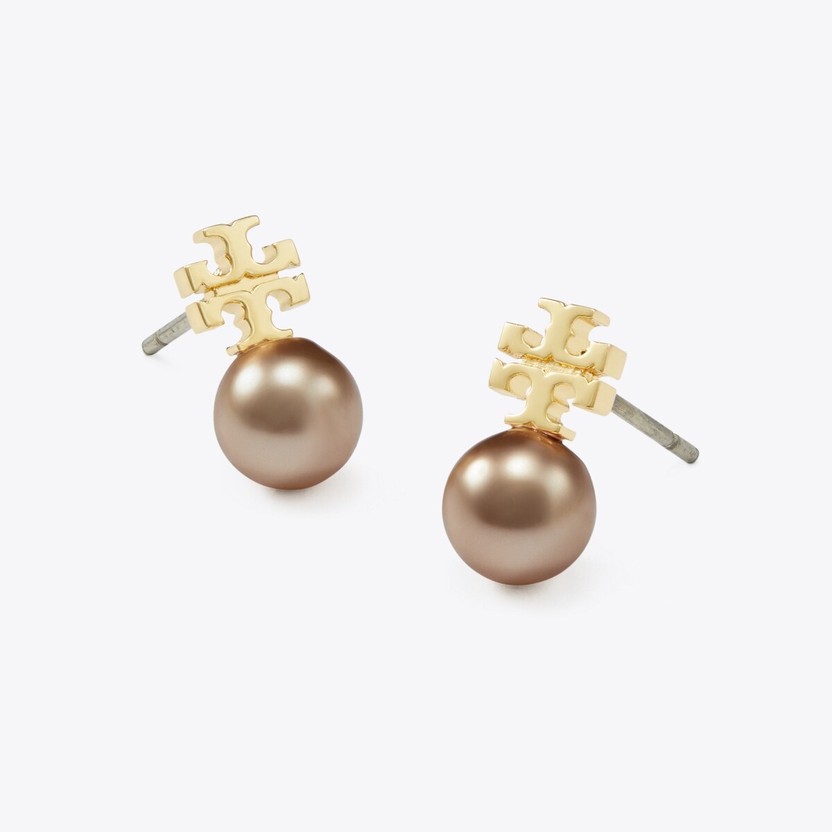 pearl-stud-earrings-detail.