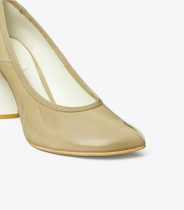 Peep-Toe Pump