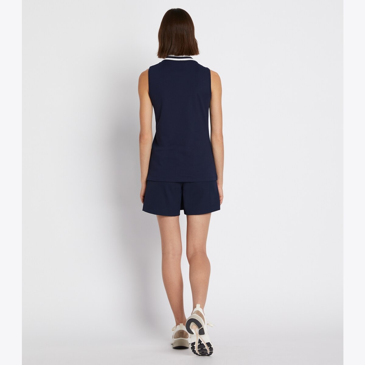 performance-piqué-pleated-  