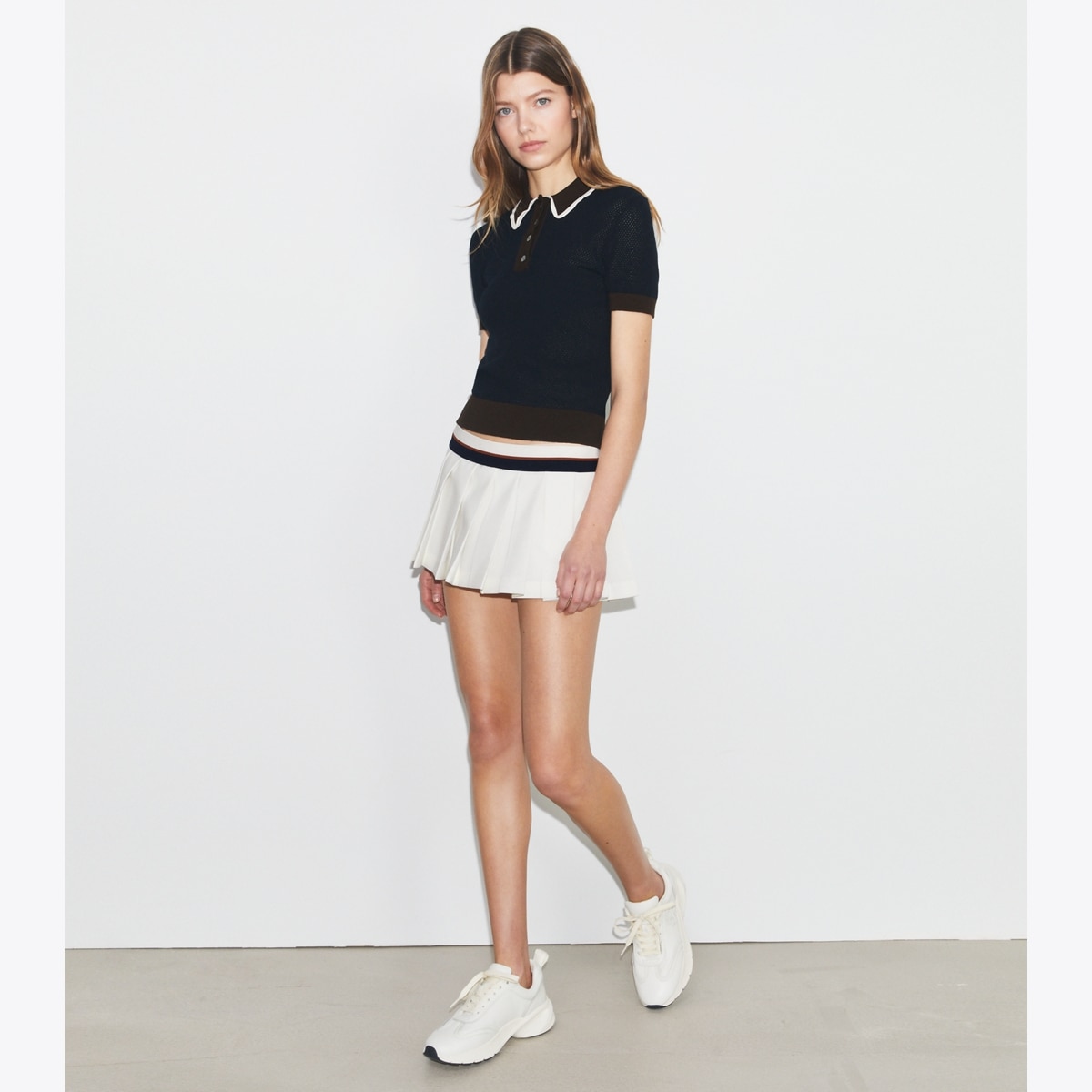 ミニスカート TORY BURCH Women Mini Skirts 166731100 WHITE Performance Stretch Mini Tennis Skirt: Women's Designer