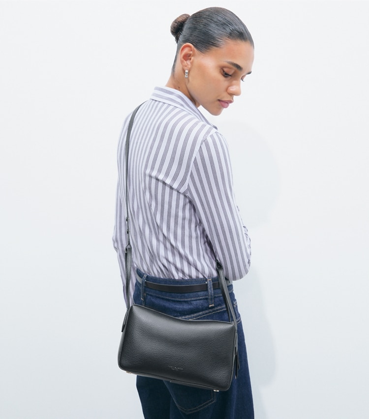 Tory Burch diseñador bolsos bandolera Perry Crossbody en BLACK accesorio en modelo