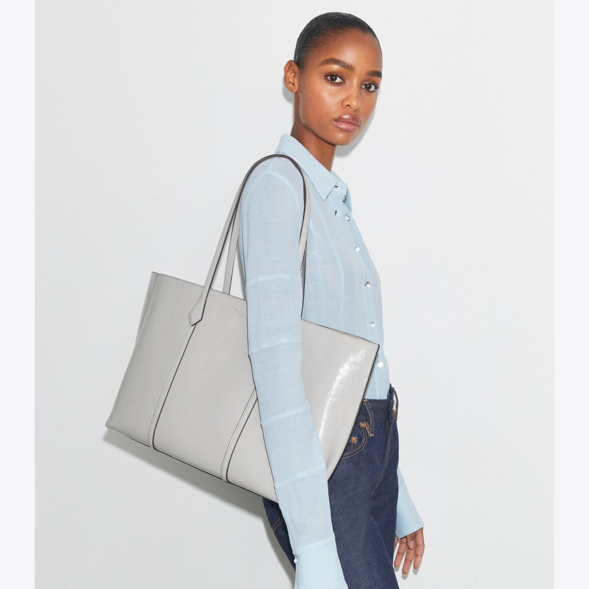 ☆☆Tory Burch☆☆ Tory Burch Women's Perry Mini Tote Bag 14 Amazon.com: Tory Burch Women's Mini Perry Tote, New Ivory