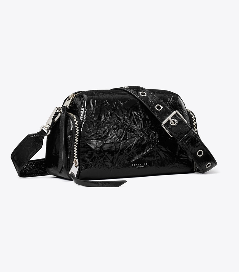 Tory Burch designer クロスボディバッグ ペリー パテント ボイジャー クロスボディバッグ in Black angle