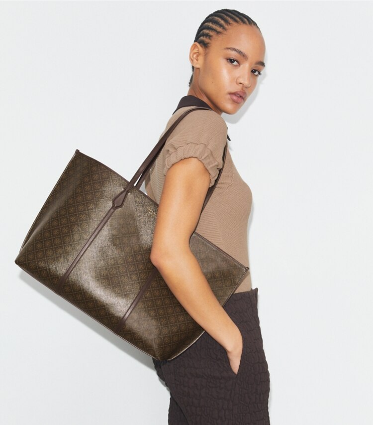 Tory Burch designer tote bags Perry Tote Bag aus beschichtetem Canvas in French Press accessory on model