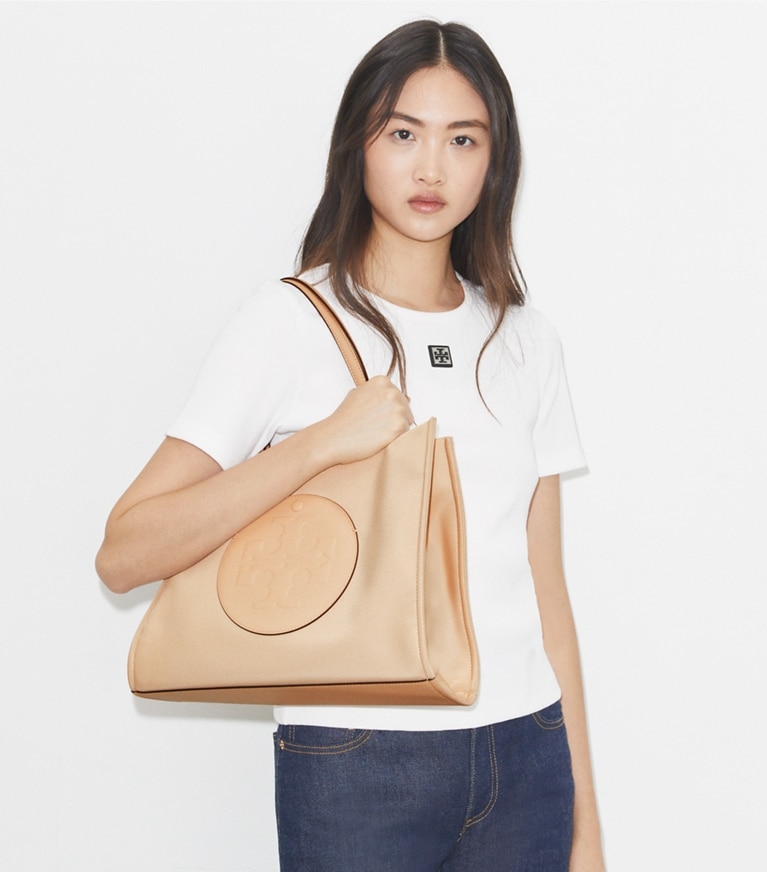 Tory Burch designer cabas Petit cabas Ella in Rose Silk accessory on model