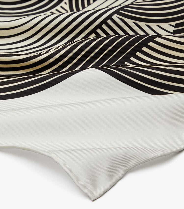Tory Burch designer écharpes Petit foulard Infinite T dans Infinite T Neckerchief Neutral détails