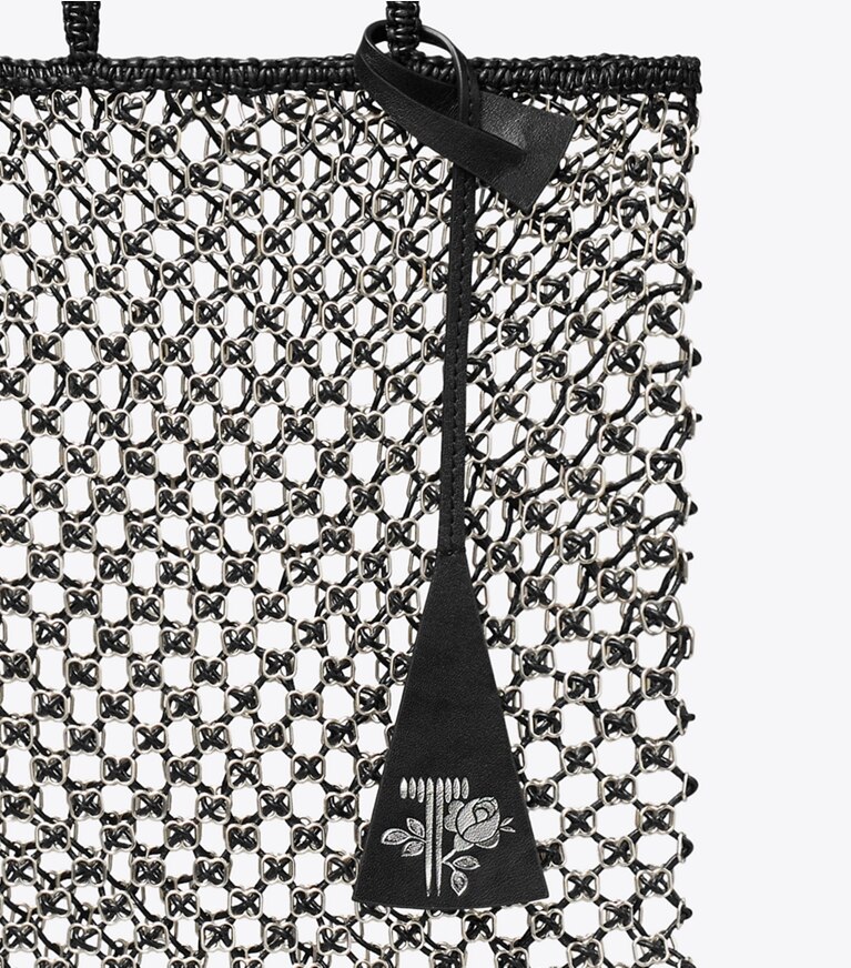 Tory Burch designer cabas Petit fourre-tout en maille chaînée tissé à la main dans Black / Silver détails