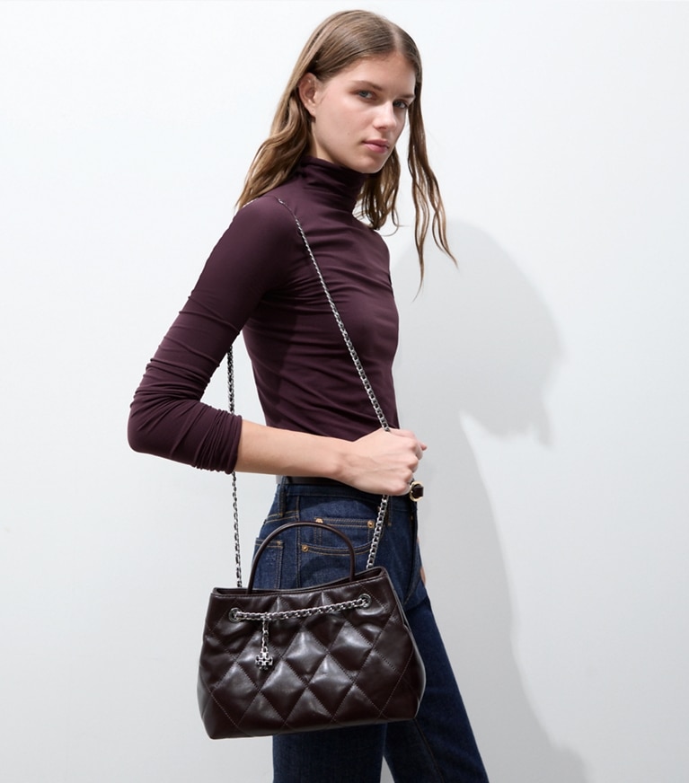 Tory Burch designer sacs à bandoulière Petit fourre-tout Fleming dans Cocoa supplémentaire sur le modèle