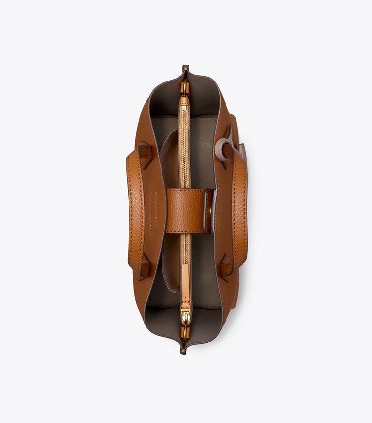 Tory Burch designer cabas Petit fourre-tout Perry à trois compartiments dans Light Umber vue du dessus