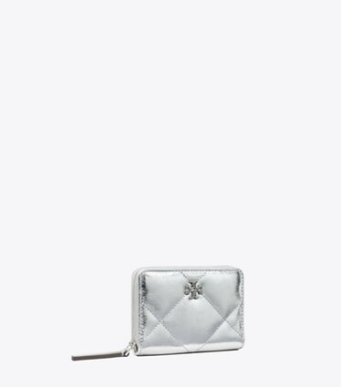 Tory Burch designer portefeuilles Petit portefeuille zippé Kira matelassé diamant métallisé dans Silver angle