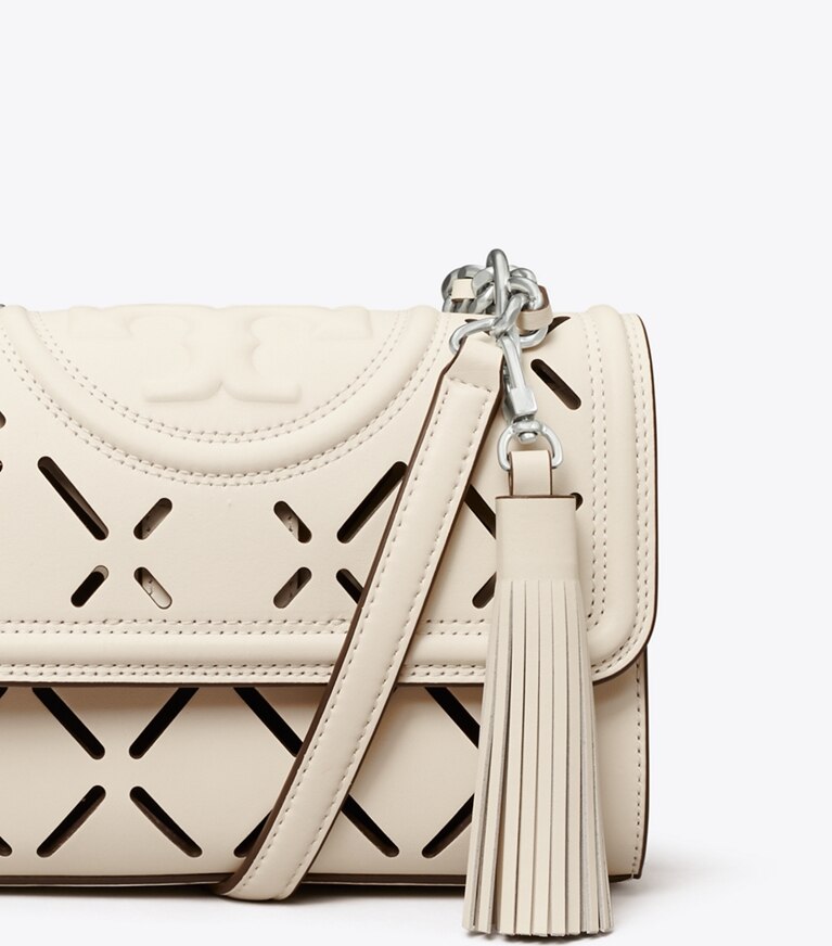 Tory Burch designer sacs porté épaule Petit sac à bandoulière convertible Fleming à motif losanges perforé dans NEW IVORY / DARK LOTUS détails