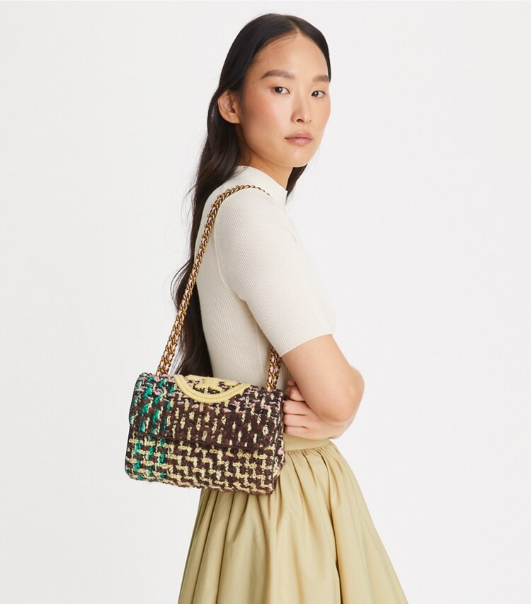 Tory Burch designer sacs porté épaule Petit sac à bandoulière convertible Fleming en tweed souple dans Multi accessoire sur le modèle