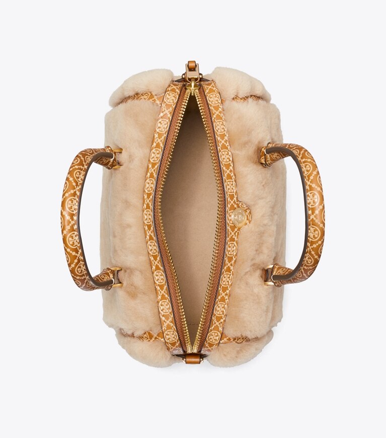 Tory Burch designer sacs à bandoulière Petit sac cylindrique T Monogram en shearling in Teddy dessus