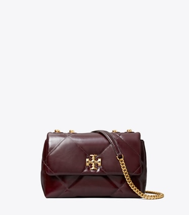 Tory Burch designer sacs porté épaule Petit sac porté épaule Kira à matelassage losange vieilli in Dark Carmine / GOLD front