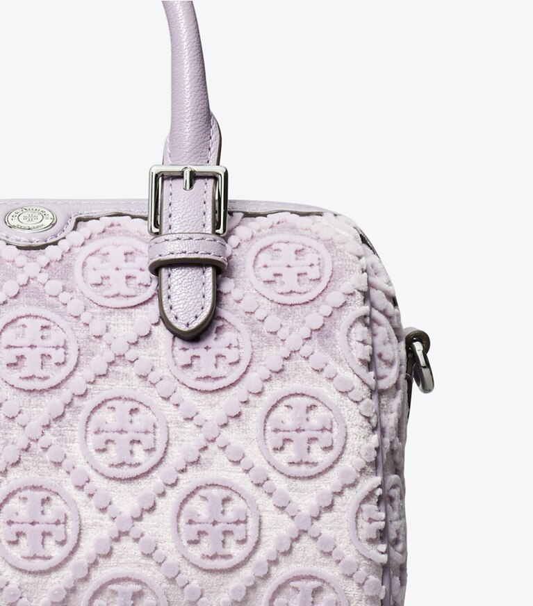 Tory Burch designer crossbody bags Petite Barrel Bag mit T-Monogramm aus Fil-Coupé in Lilac angle