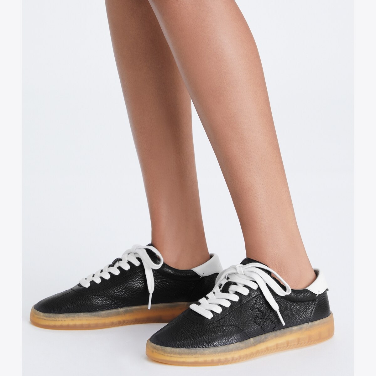phoenix-sneaker-additional-on-
