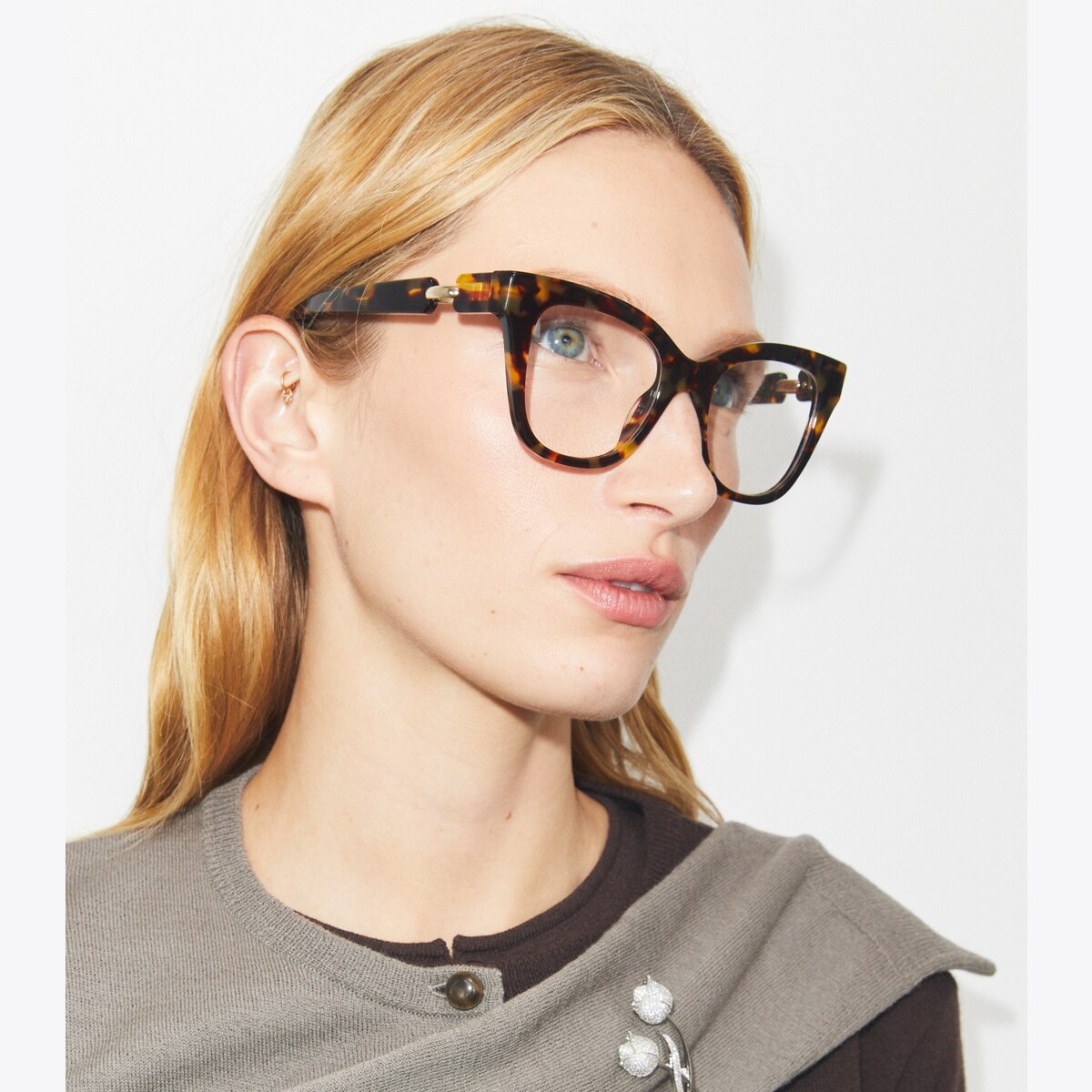 Pierced Oversized Cat-Eye Eyeglasses: Women display picture 2