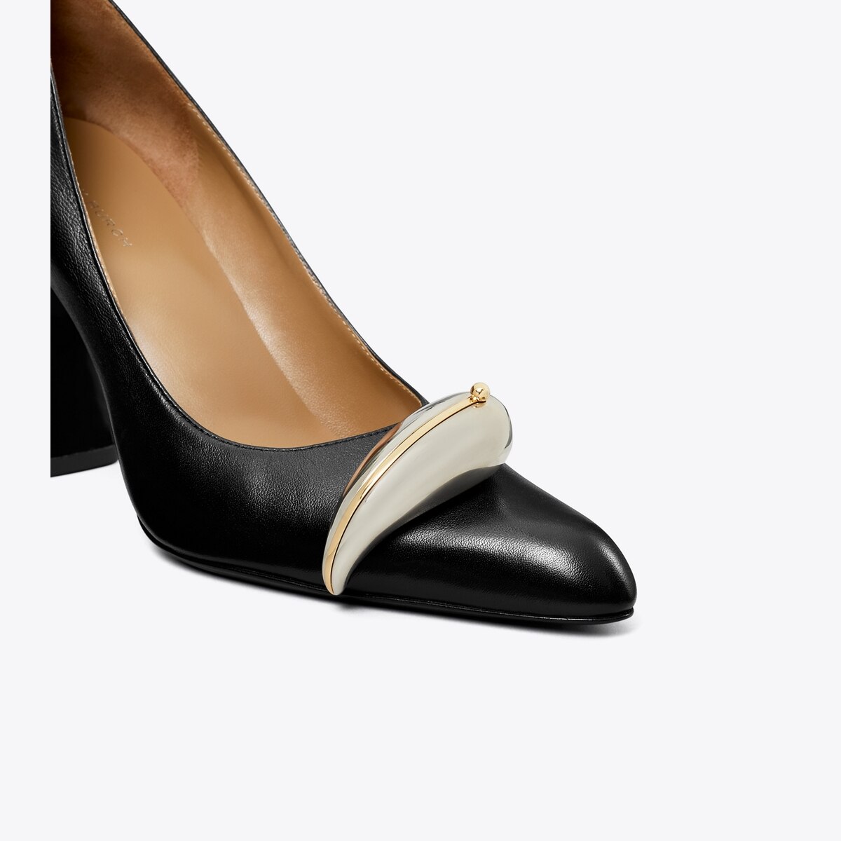 pierced-pump-detail.