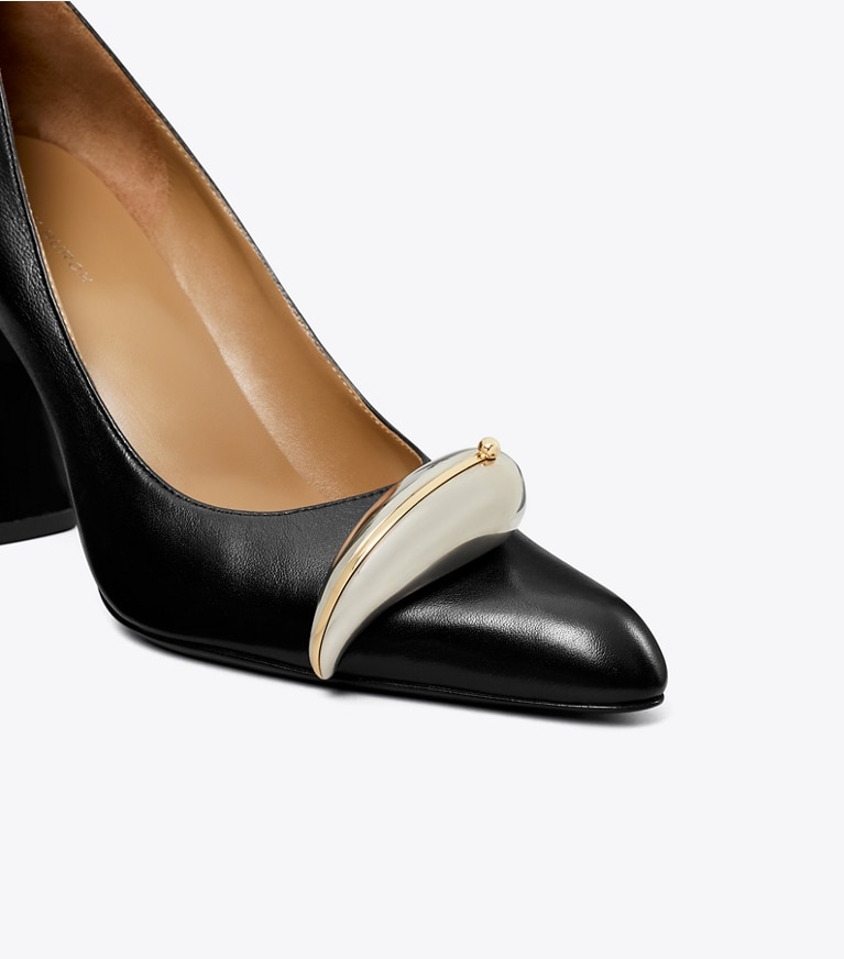 Tory Burch designer heels Pierced Pump in PERFECT BLACK angle