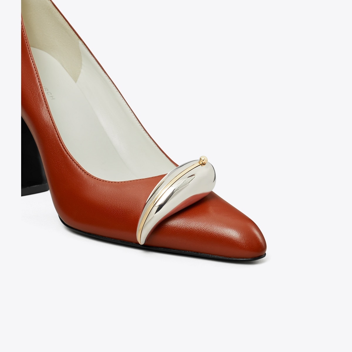 pierced-pump-detail.