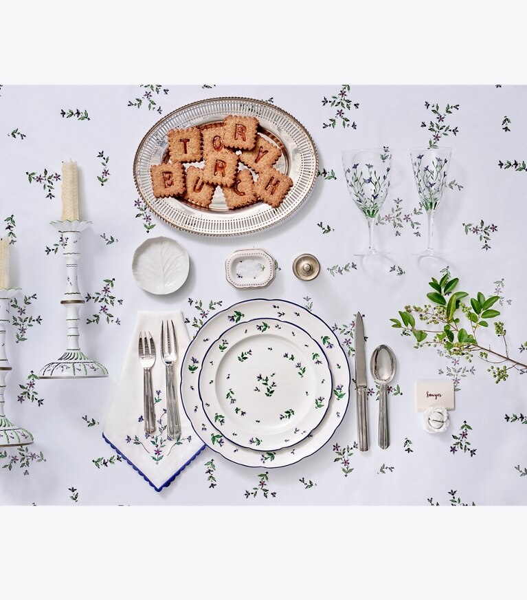 Tory Burch diseñador artículos de mesa & cristalería Plato para canapés de vajilla con borde ondulado, set de 4 en White editorial