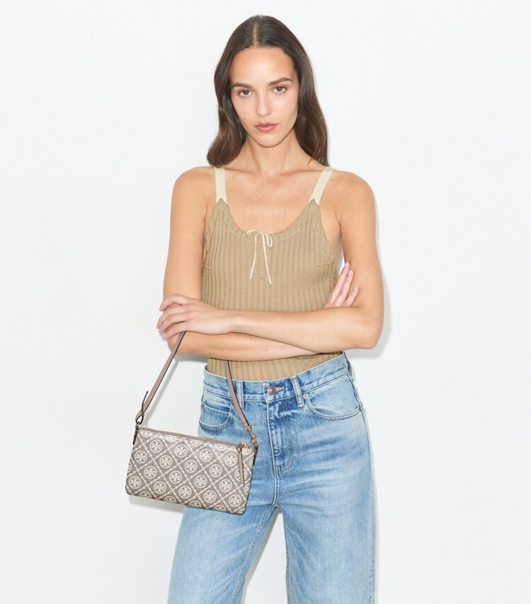 Tory Burch designer sacs porté épaule Pochette en jacquard enduit à monogramme T dans Charcoal accessoire sur le modèle