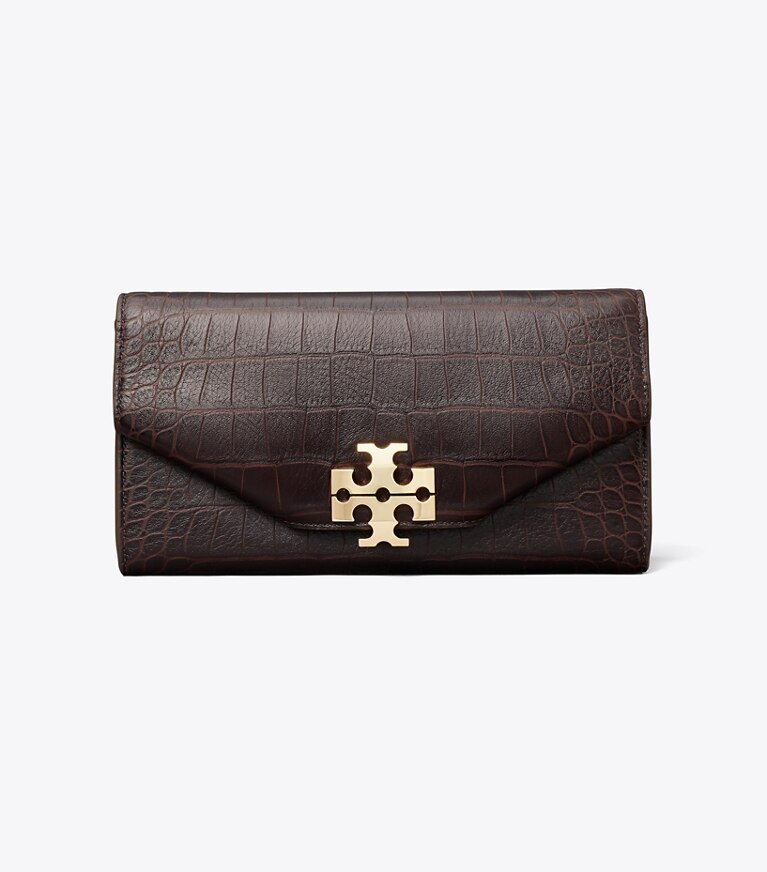 Tory Burch designer pochettes Pochette enveloppe Charlie à effet croco dans Dark Brown de face
