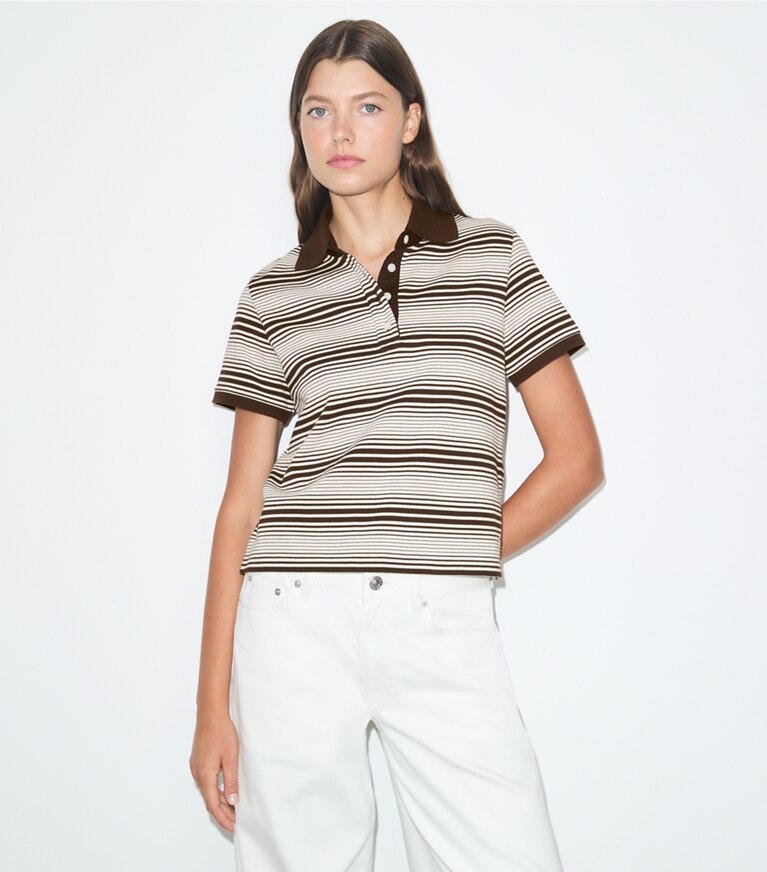 Tory Burch diseñador tops Polo de algodón Little Grumps en Chocolate Stripe detalle en modelo