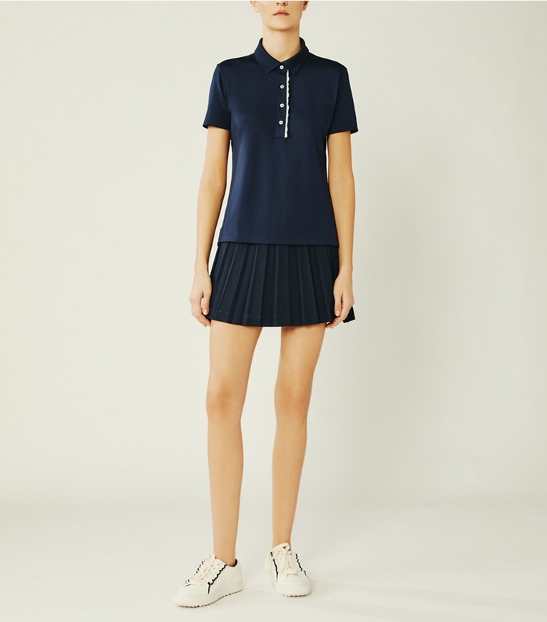 Tory Sport diseñador partes de arriba Polo de piqué ondulado Tech en Tory Navy frente en modelo